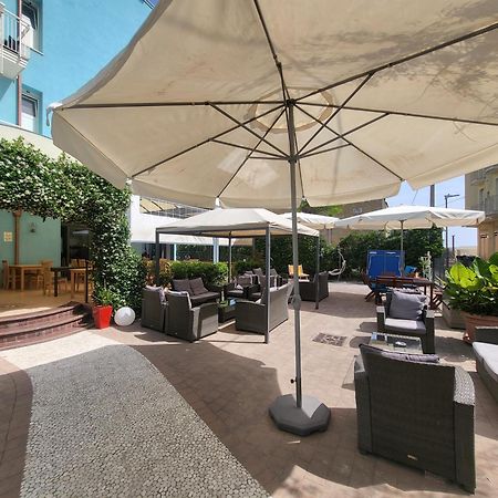 Art Hotel La Perla 贝拉里亚-伊贾马里纳 外观 照片